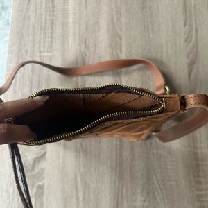 Raven + Lily Crossbody